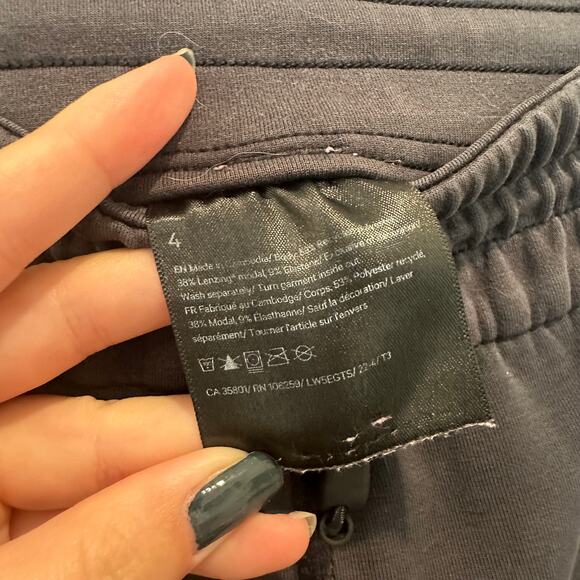 Lululemon Softstreme High Rise black pants size 4 - Picture 6 of 7